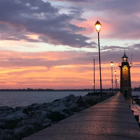 Kristall Pool View - Happy Apartament Desenzano del Garda