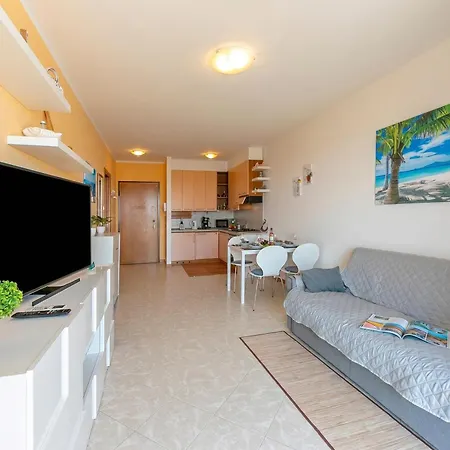 Kristall Pool View - Happy Apartament *